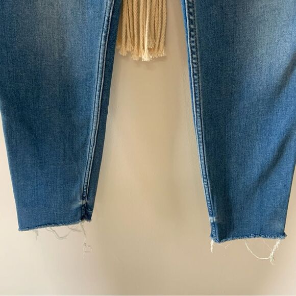 OLD NAVY Women’s Rockstar Extra High Rise Super Skinny Smooth Pockets Jeans 16 - Picture 6 of 12